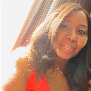 Meet your Posher, Angela